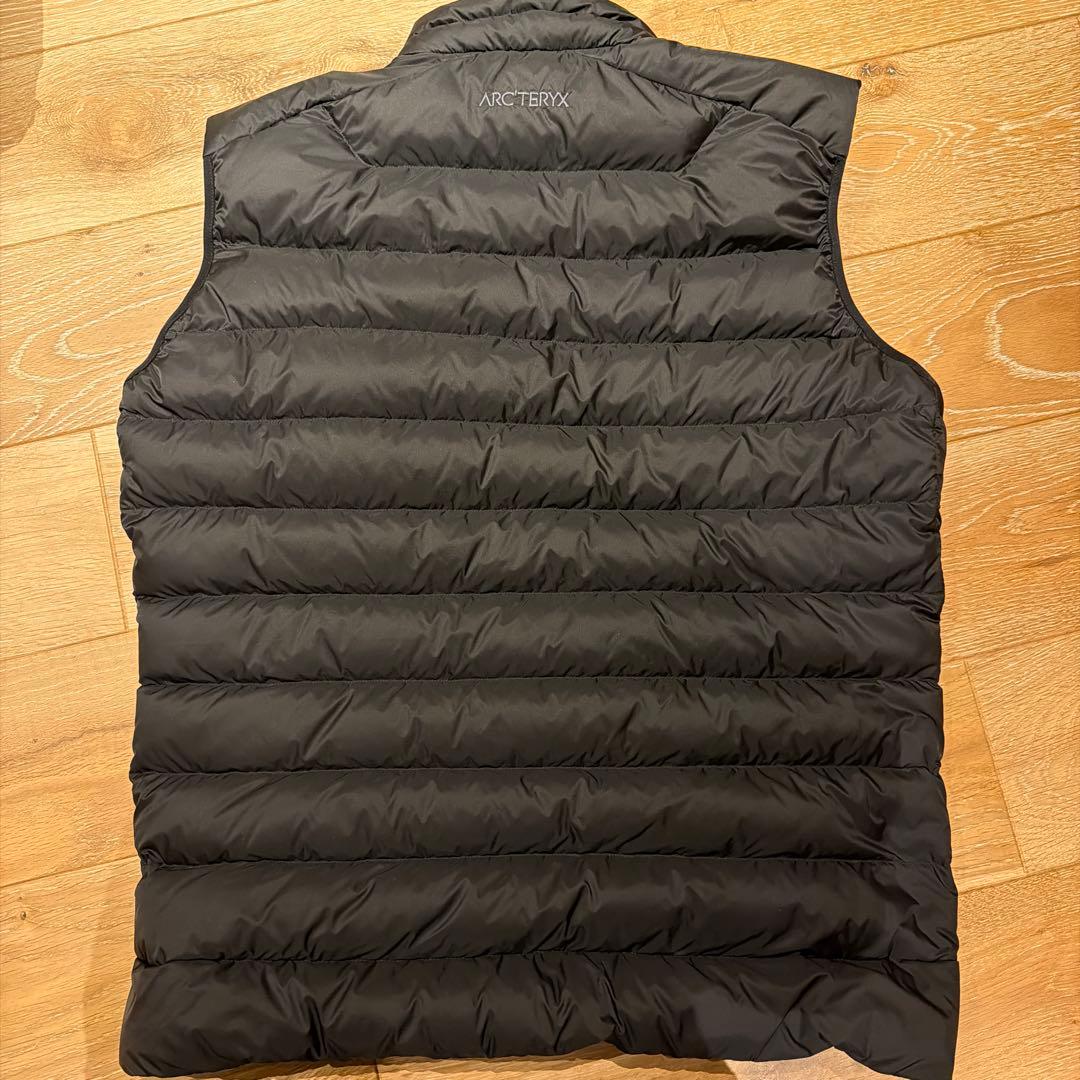 新品未使用！！BEAMS購入！Arc'teryx Cerium Vest L