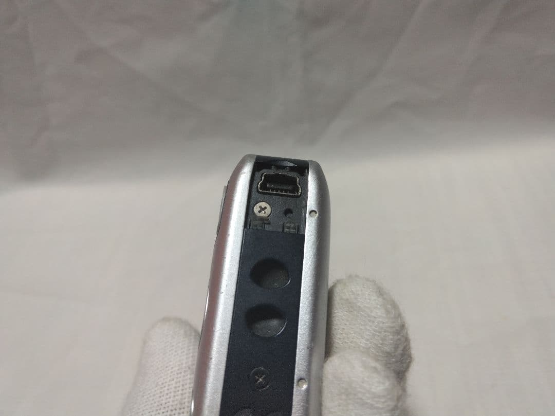 Canon IXY 200F 小キズ多数