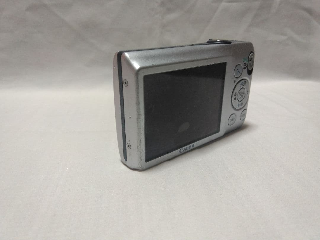 Canon IXY 200F 小キズ多数