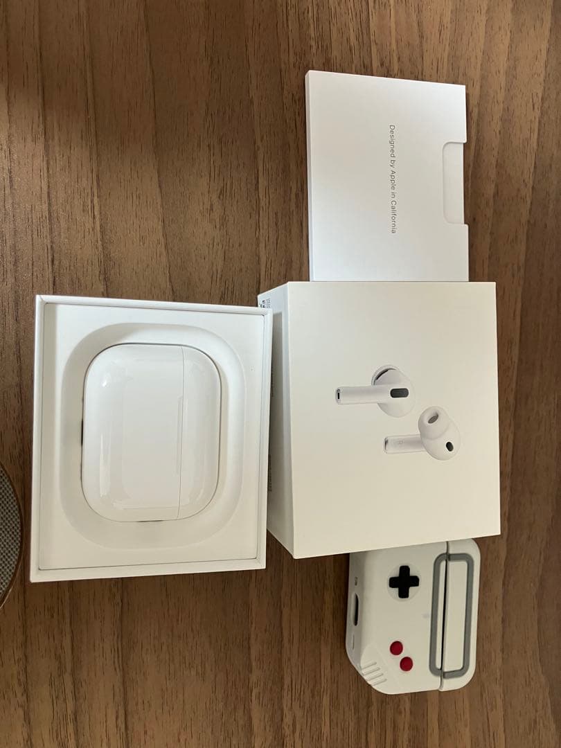 airpods pro 3 本体とケース