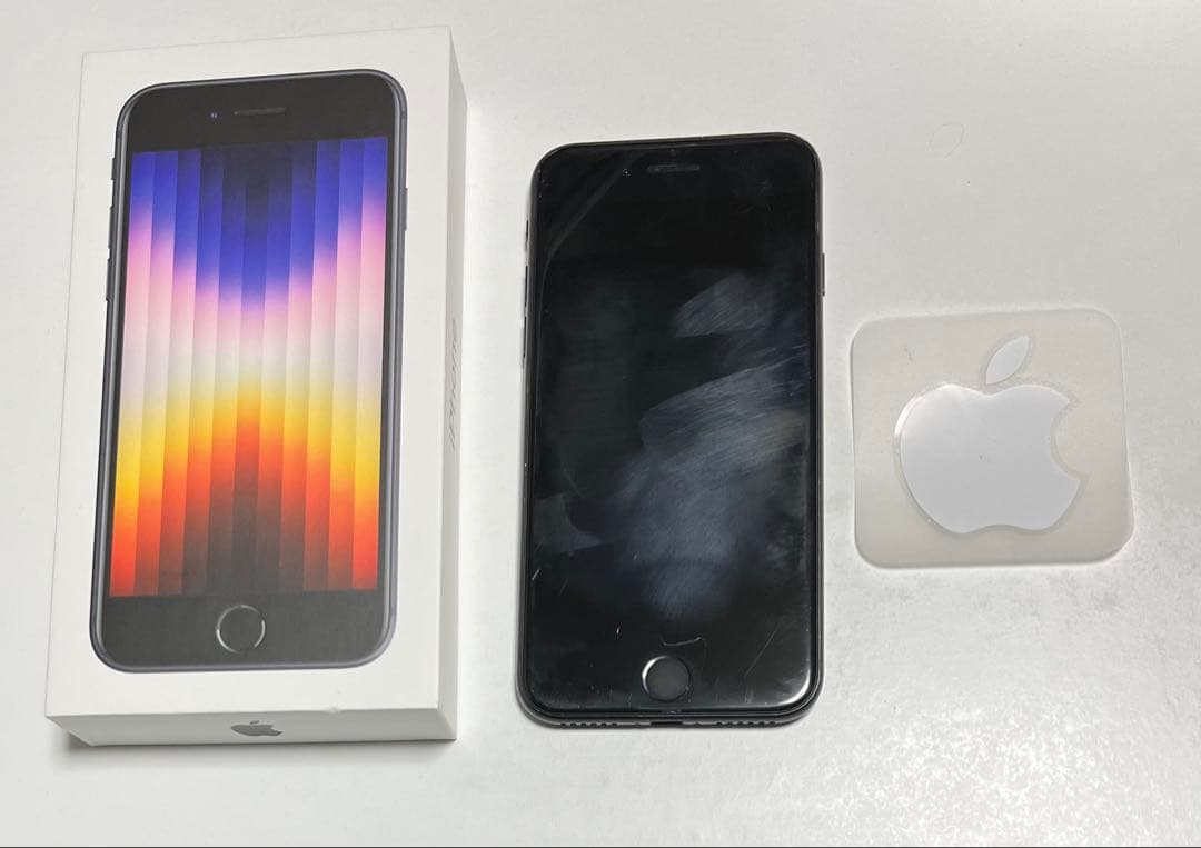 iPhone SE3 第3世代 SIMフリー　64GB ジャンク