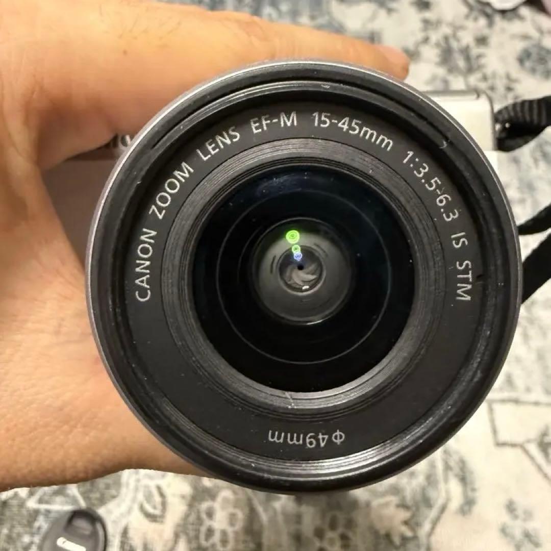 Canon EOS M100 ミラーレスカメラ 本体