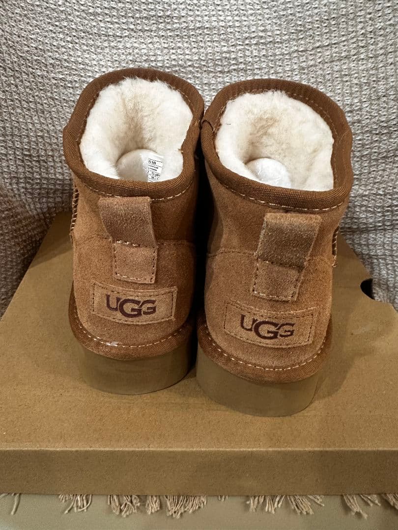 UGG ベージュ スエード ショートブーツ