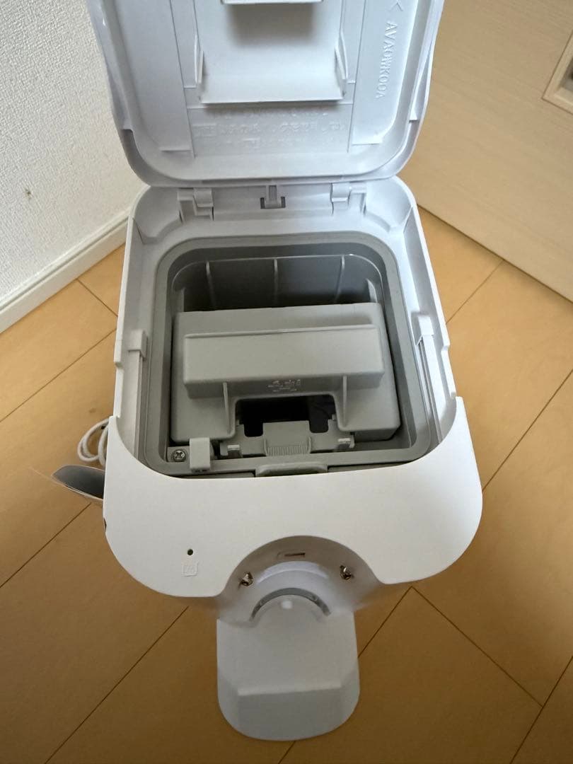 【展示品】Panasonic MC-NS100K-W