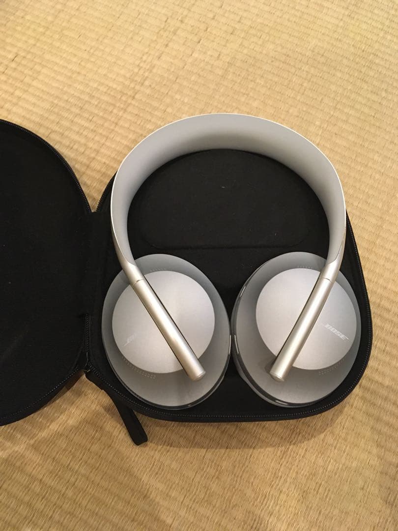 ヘッドホン Noise Cancelling Headphones 700