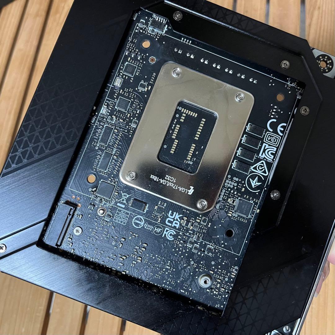 マザーボード Intel Core i9 13900K + MSI Z690I Unify