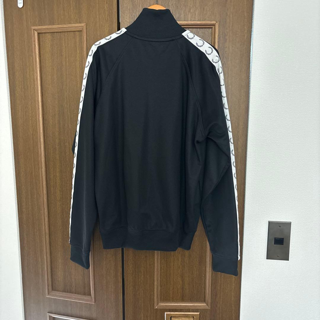 FRED PERRY ブラック トラックジャケット M