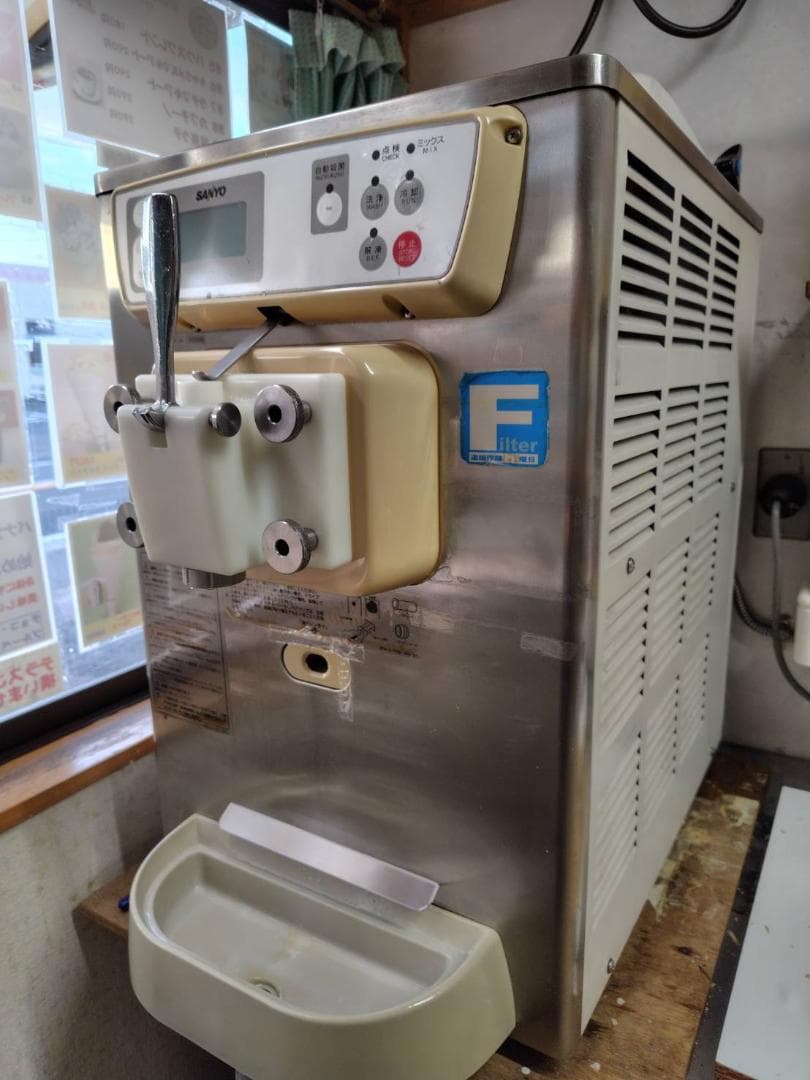 2009年製 パナソニック ソフトクリーム サーバー SSF-M161PN