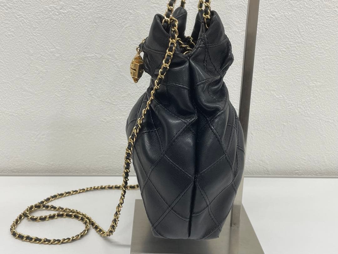 【極美品】　トリーバーチ キラ ダイアモンド キルト ショルダーバッグ