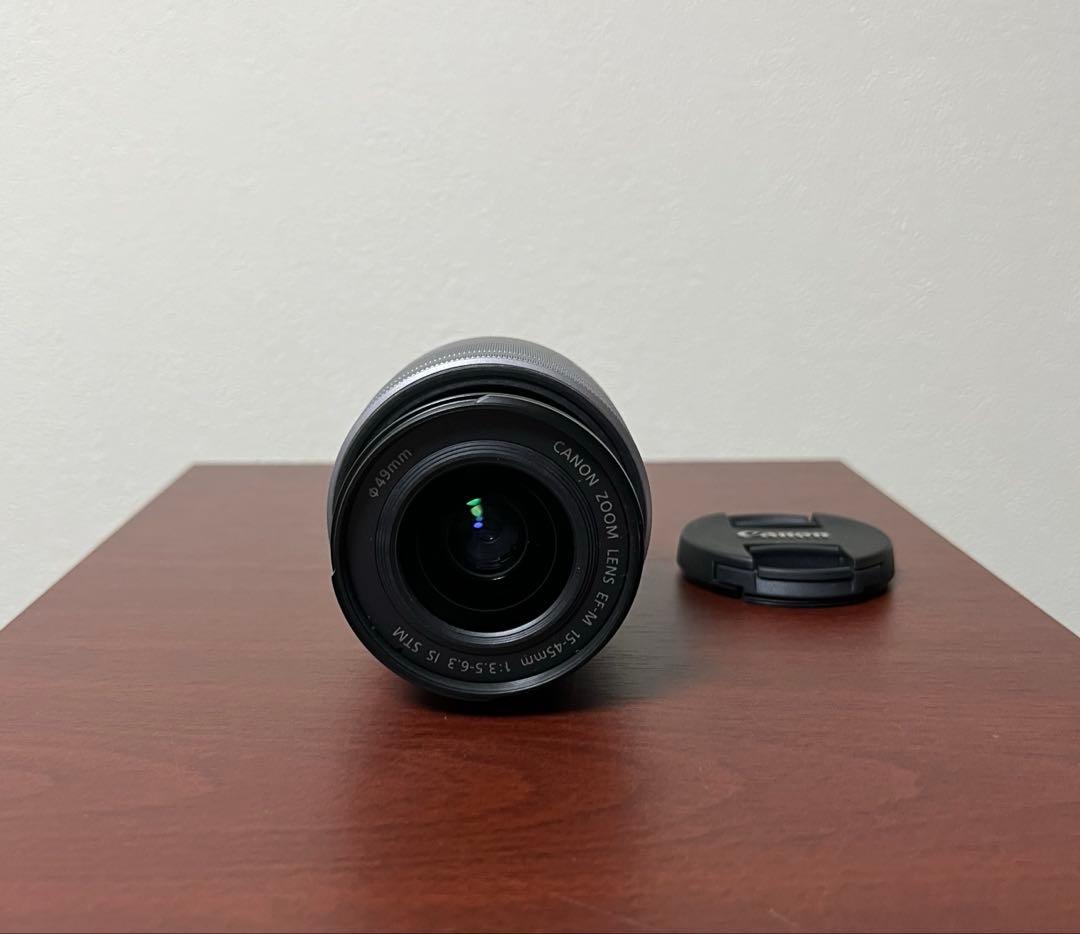 Canon EOS Kiss M ホワイト　ダブルレンズキット