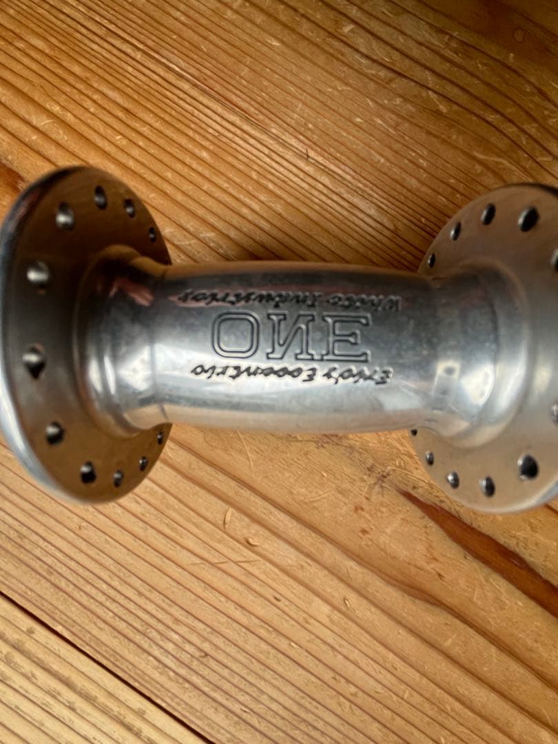 WHITE INDUSTRIES Eric's Eccentric ENO ハブ