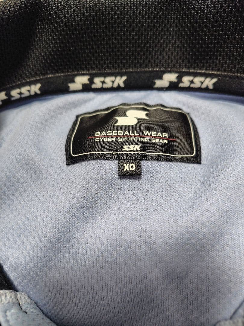 野球　審判員半袖シャツ