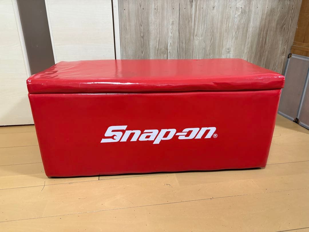 チ*n様 スナップオンベンチタイプ物入れ廃盤品