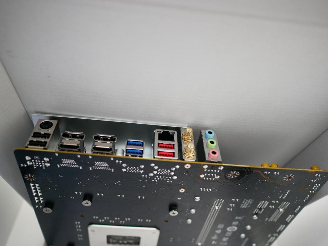 【未使用品】MSI B760M GAMING PLUS WIFI マザーボード