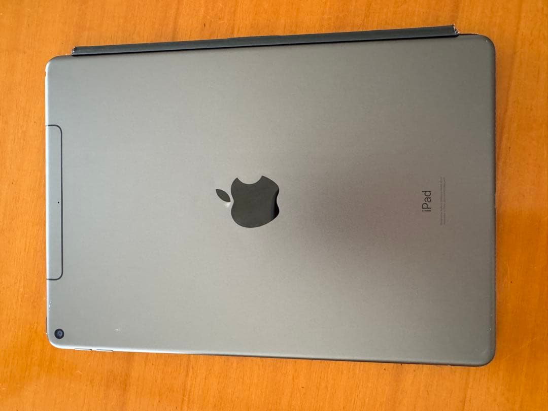 iPad Air 第3世代　本体　スペースグレー