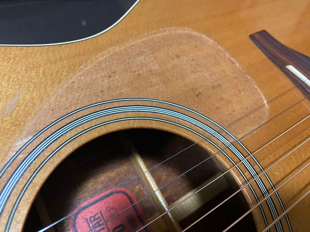 アコースティックギター　YAMAHA