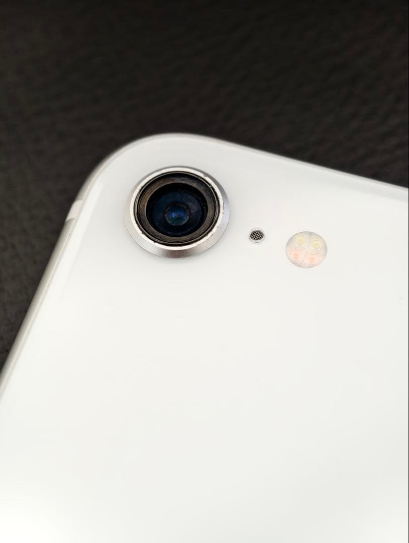 Apple iPhone SE (第2世代) ホワイト 64gb