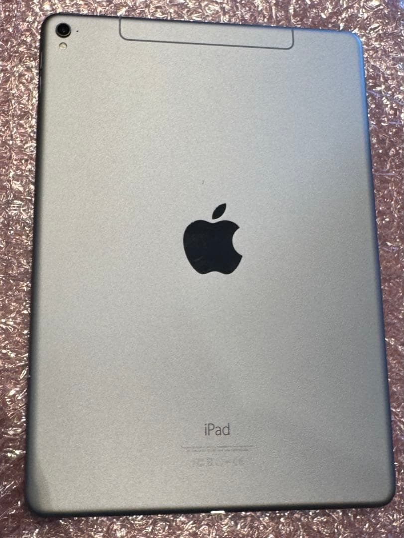 iPad Pro (9.7インチ) 128GB Wi-Fi SIMフリー