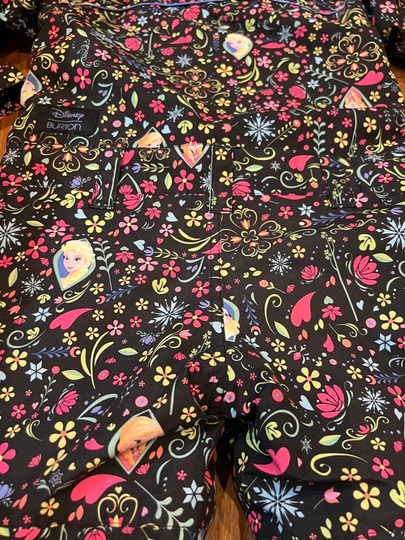 バートン　スノーボードウェア　アナ雪　4T 5/6T 2着おまとめ