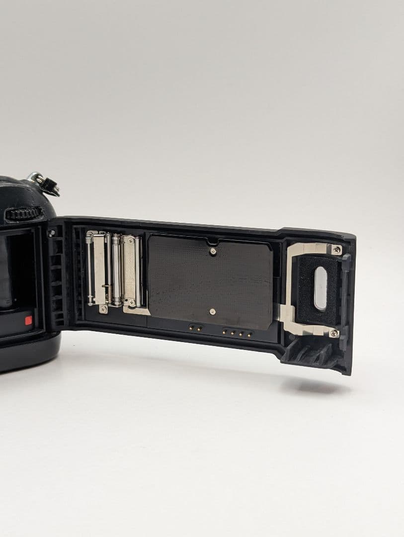 Nikon F100 ボディ 動作品 電池ホルダー無し
