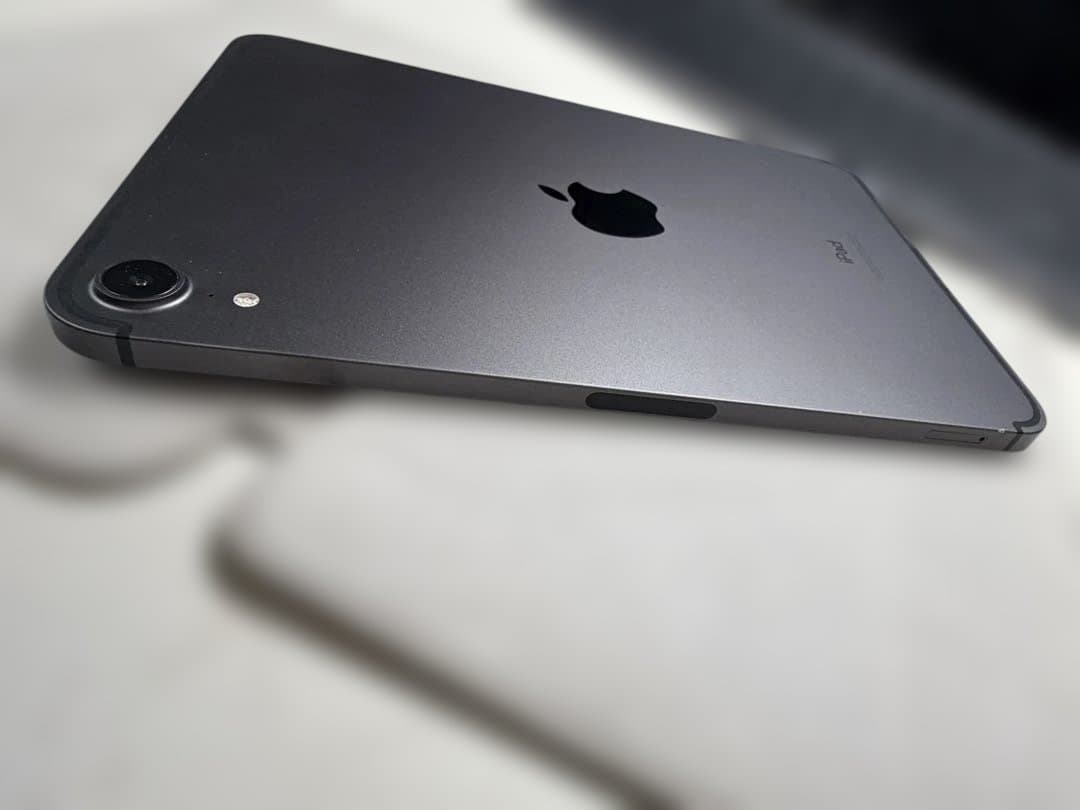 【美品/SIMフリー】iPad mini 6 / 64GB スペースグレイ