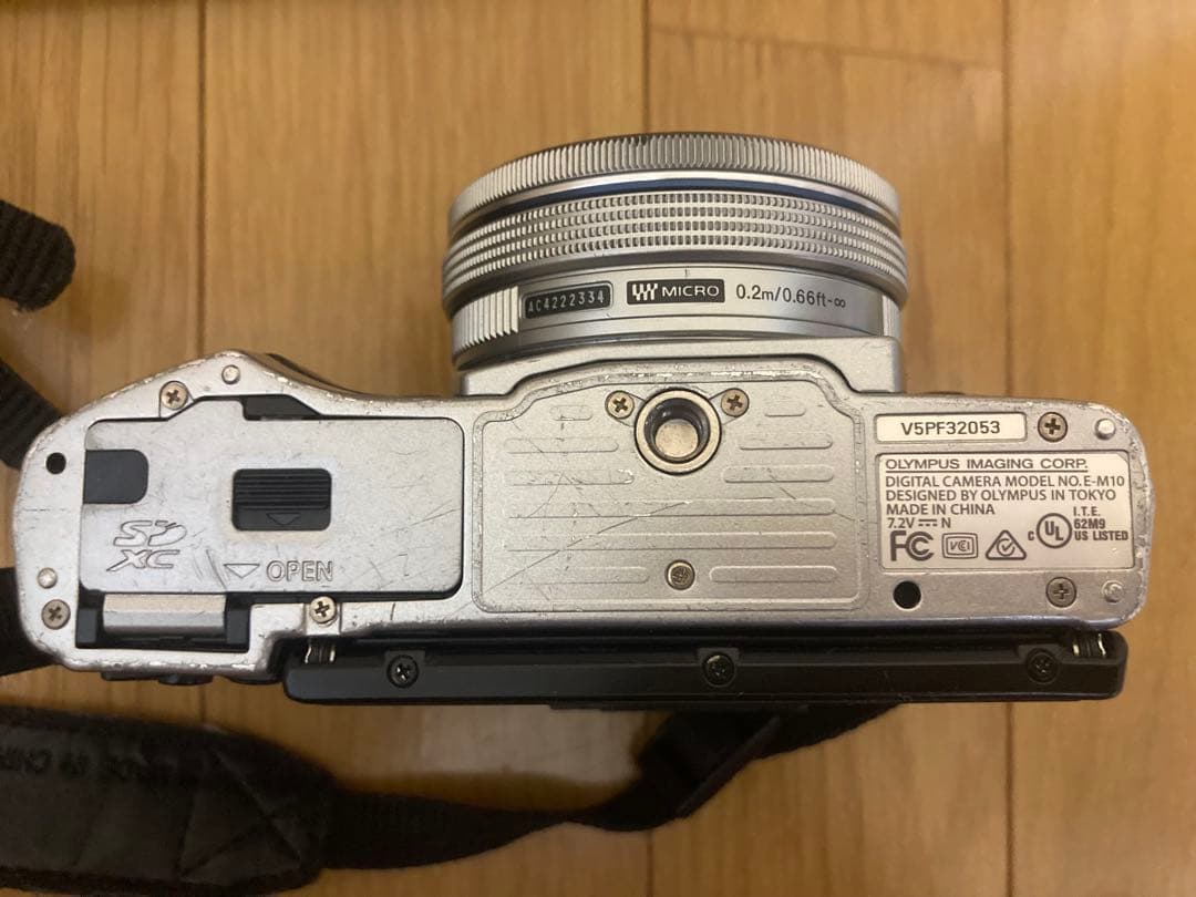 OLYMPUS オリンパス OM-D E-M10 レンズキット【ジャンク品】