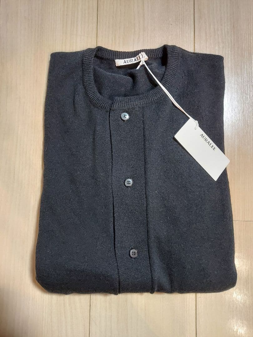 オーラリー CASHMERE HARD TWIST KNIT CARDIGAN