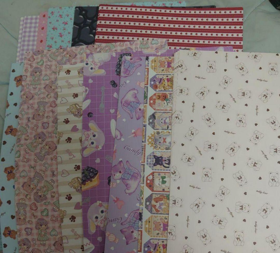 デザインペーパーA4サイズまとめ売り③（約1000枚）