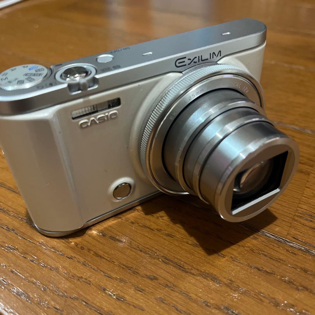 【中古】(非常に良い)CASIO デジカメEXILIM EX-ZR3200VP