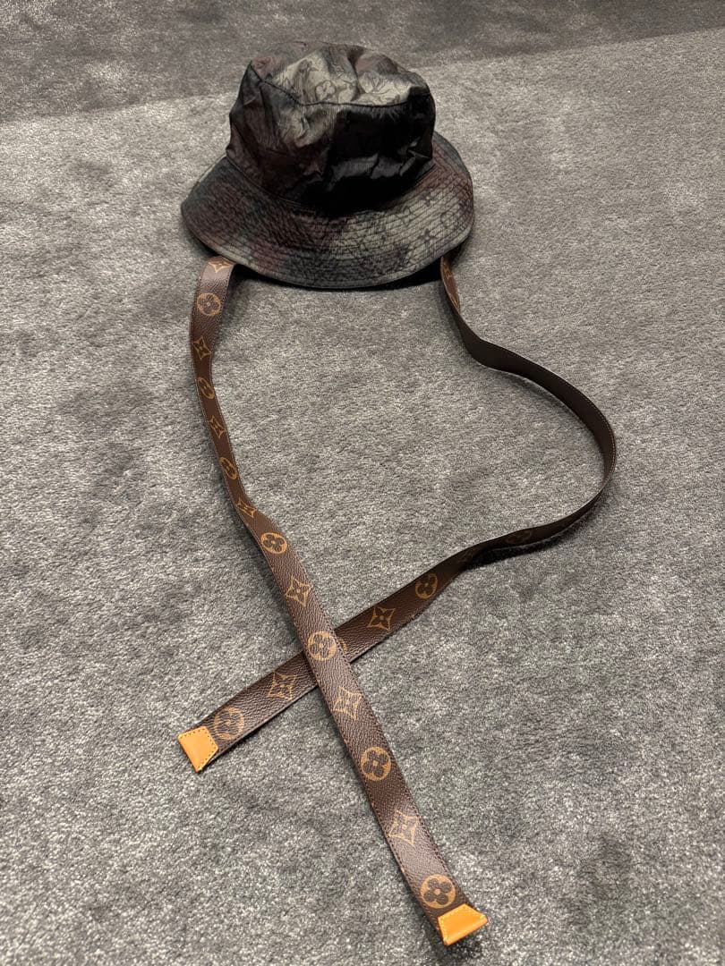 美品 ルイヴィトンボネ・イカットMP2725 バケハ　カモフラ