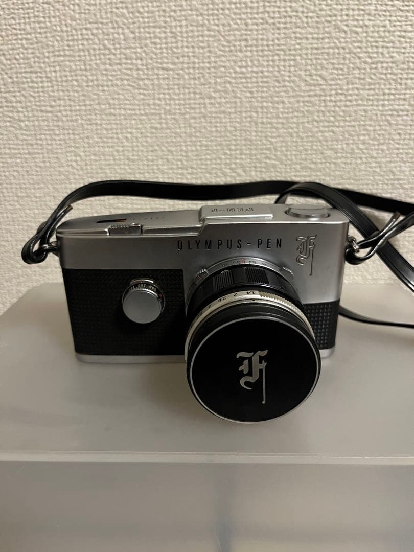 オリンパスペンF 40mm F1.4レンズ付き