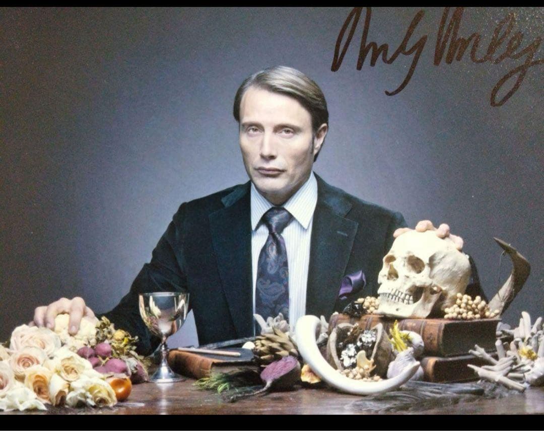 ぴ*ぴ様 Mads Mikkelsen サイン入りブロマイド（海外製／ファンアイ