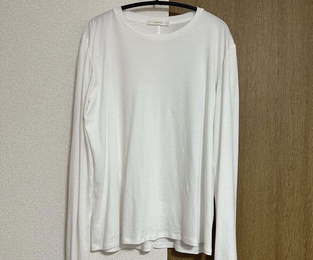 あけみ　THE ROW ホワイト 長袖カットソー