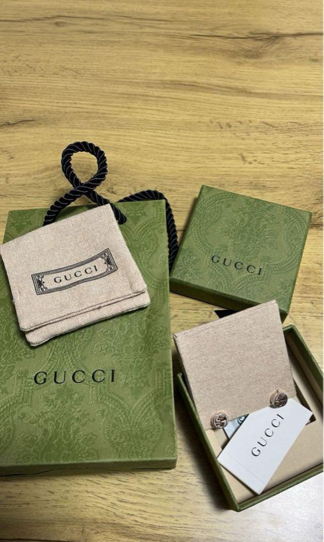 GUCCI ピアス(両耳用)