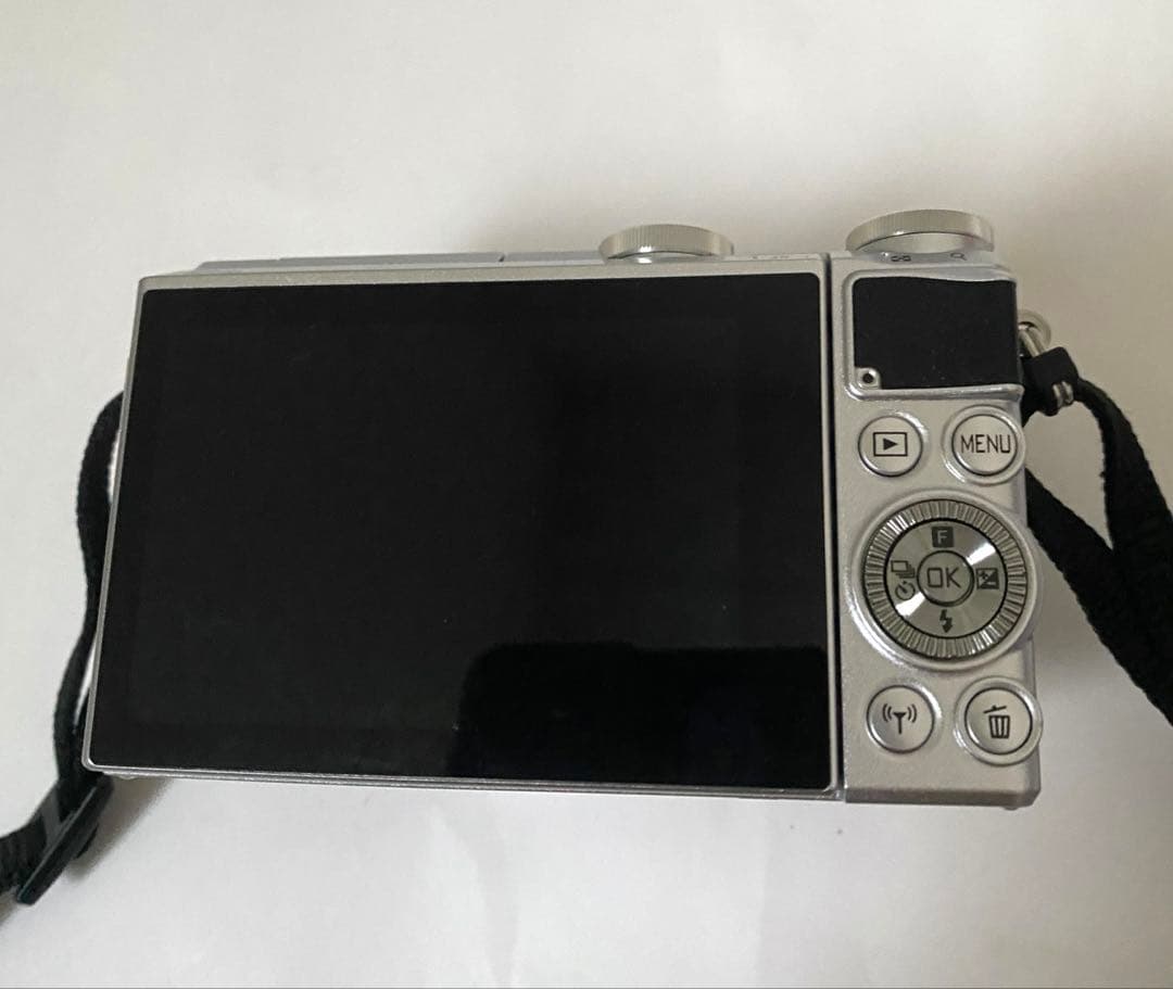 Nikon1 J5 ミラーレス ダブルレンズキット /シルバー J5WLKSL