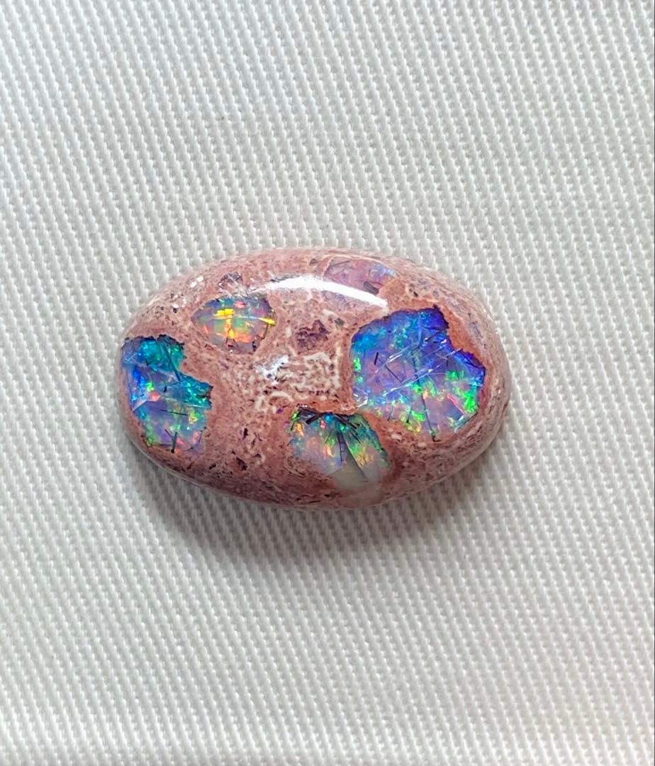 ソ*メ様 モンテスさんお勧め カンテラオパールルース NO.6880