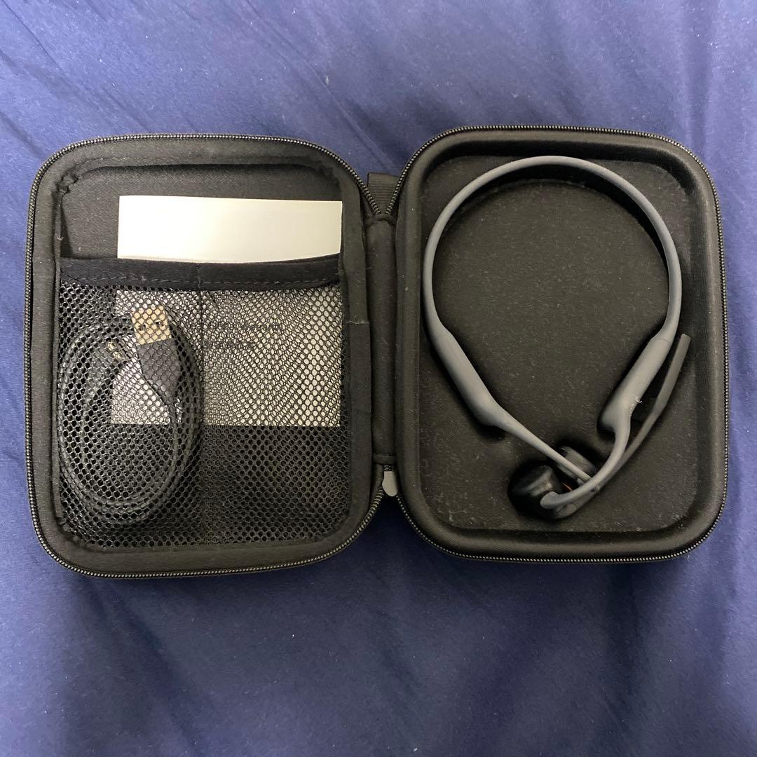 AfterShokz : 骨伝導イヤホン グレー （収納ケース付き）