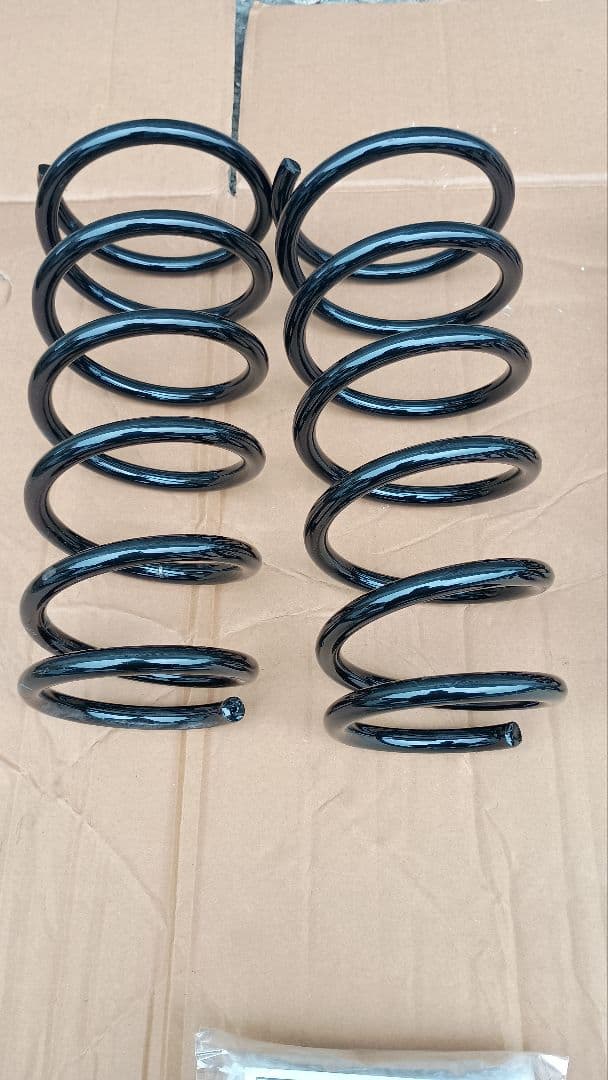 エブリイ　DA64WDA64V　約30㎜リフトアップコイル　新品未使用