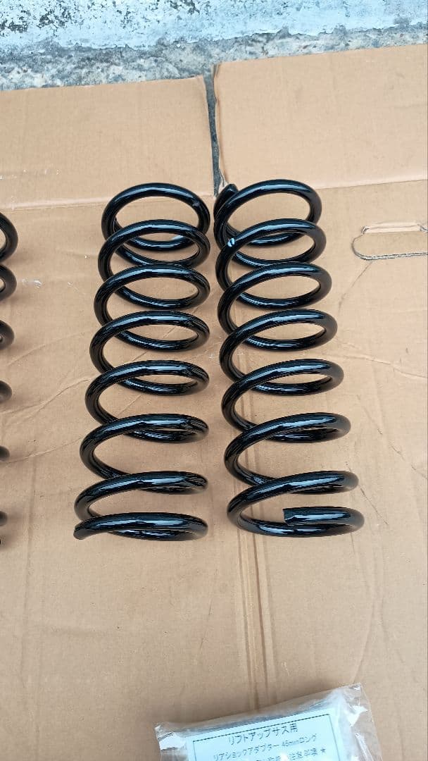 エブリイ　DA64WDA64V　約30㎜リフトアップコイル　新品未使用