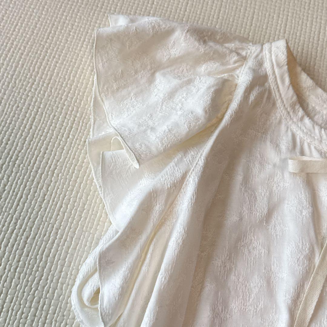 ルイヴィトン　LOUIS VUITTON カットソー　ペプラム　ノースリーブ