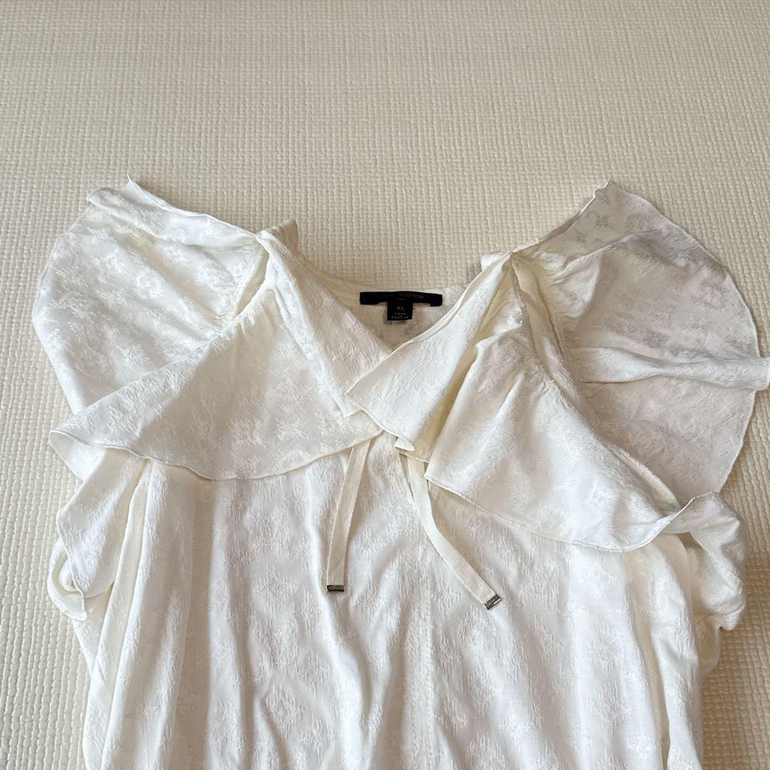 ルイヴィトン　LOUIS VUITTON カットソー　ペプラム　ノースリーブ