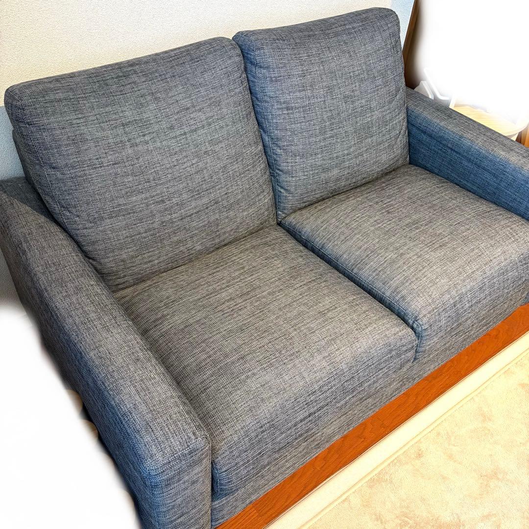 ニトリ2人掛け布張りソファ