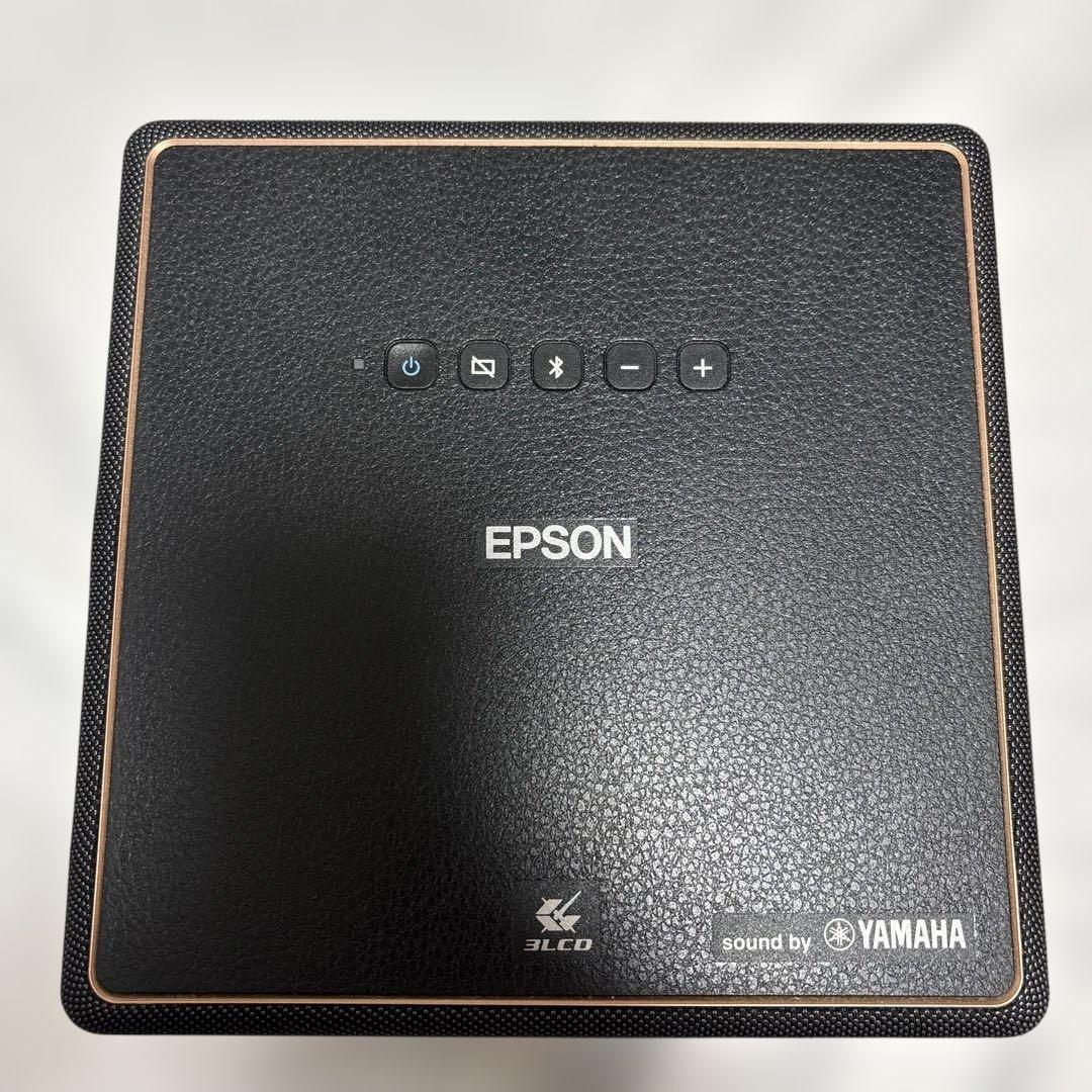 エプソン EF-12プロジェクター ヤマハスピーカー搭載 使用時間555h