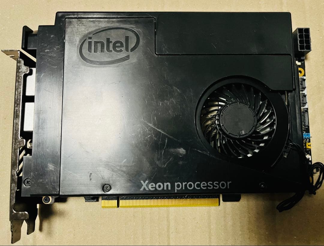 NUC9Extreme9i9QNX +E-2286Mメイン基板ジャンク