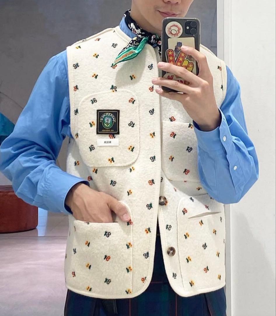 専用　RIER WALKER GILET FLOWER ベスト　お値下げ