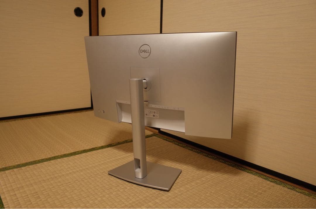 Dell 27 4kモニター U2723QE Type-C PD給電、ハブ機能