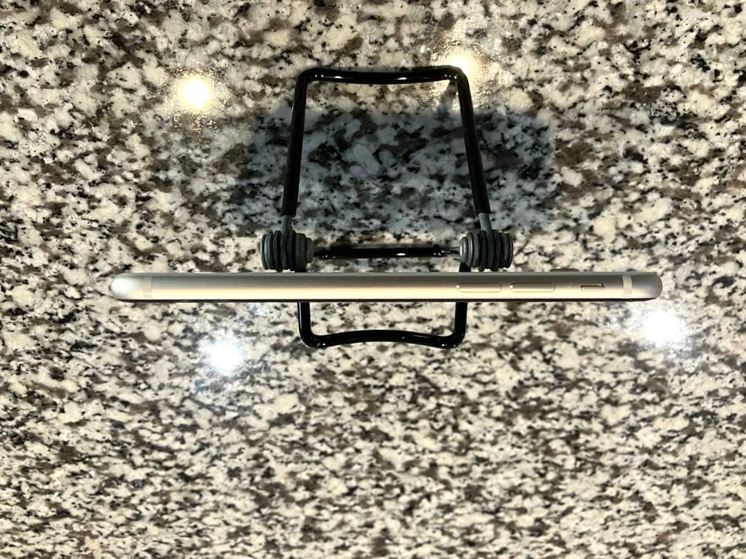 【美品】iPhone se 第3世代 128GB SIMフリー 箱付き