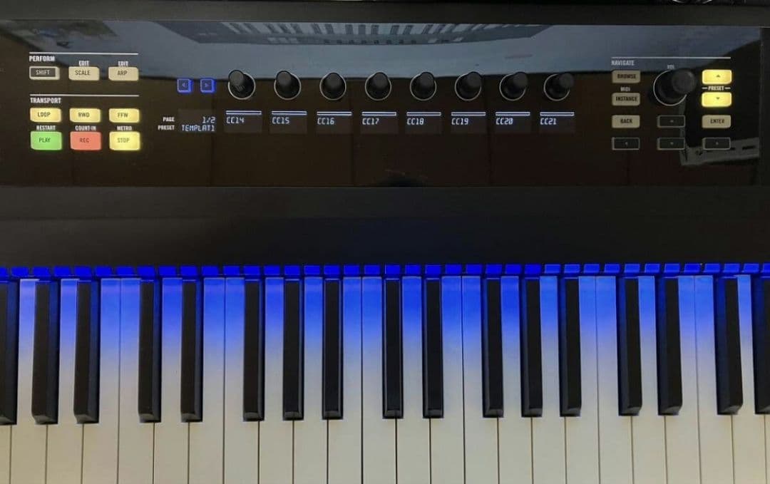 藤*木様 KOMPLETE KONTROL S88 mk1