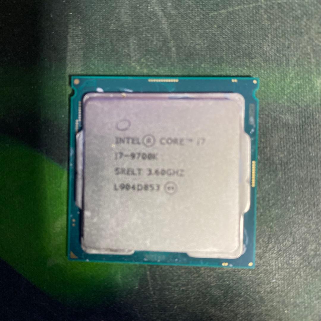 中古品　Intel core i7 9700k CPUのみ
