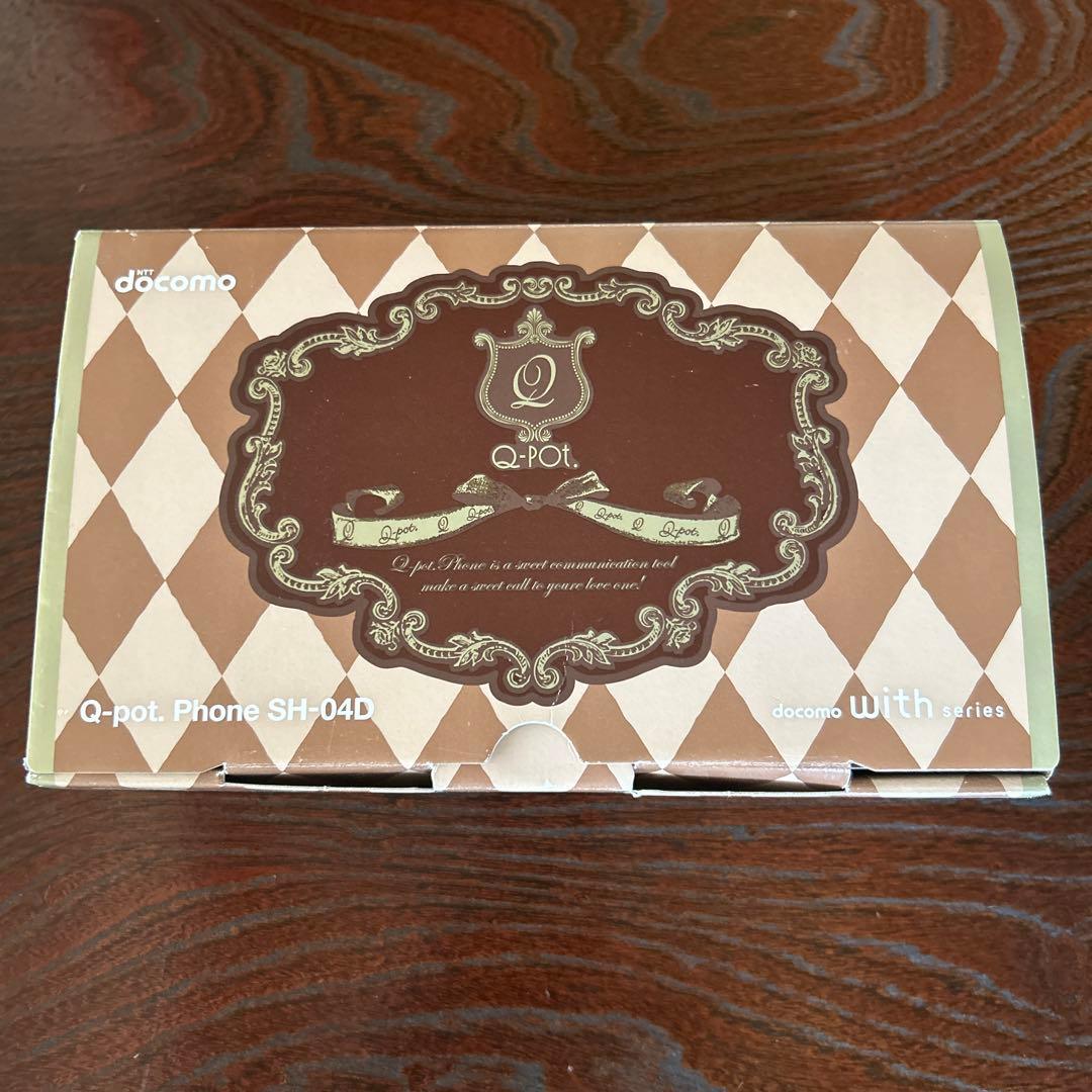 【値下げしました！】Q-pot. Phone SH-04D チョコレートデザイン